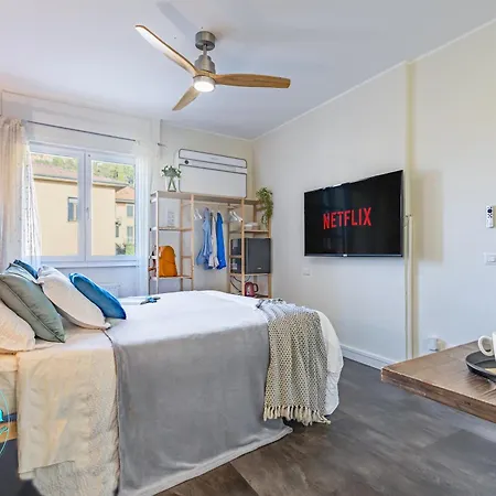 Boutique House Βαρένα