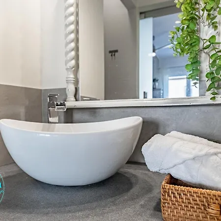 Boutique House Appartamento Varenna